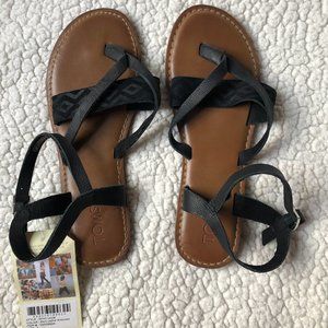 Toms Lexie Black Leather Embossed - New - Size 8